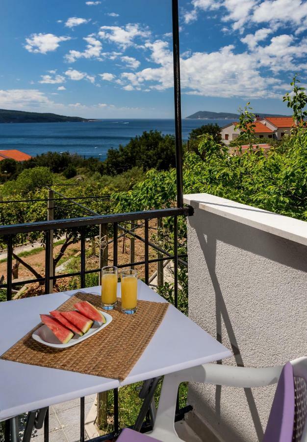 Casa Katalina Apartamento Komiža Exterior foto
